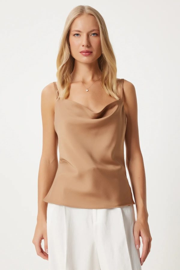 Satin Surface Blouse - Image 5